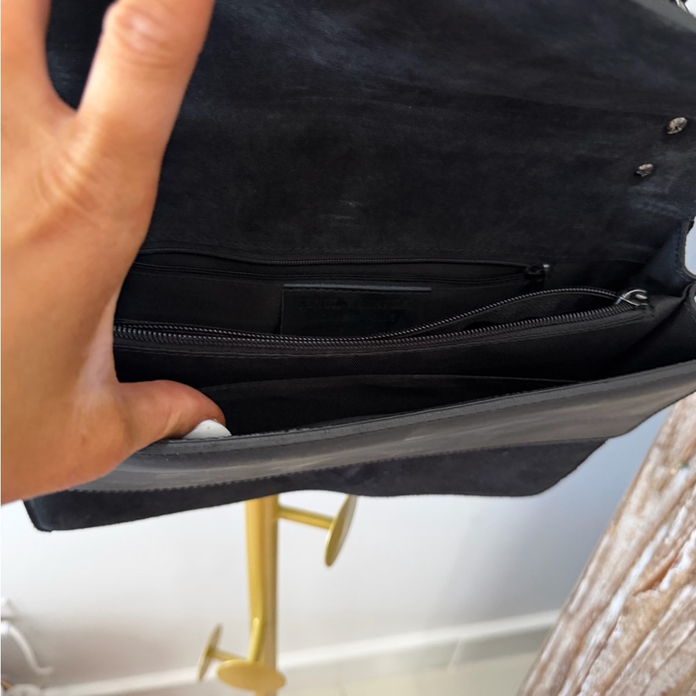 Elegant Black Chain Shoulder Bag - Picture 10 of 13